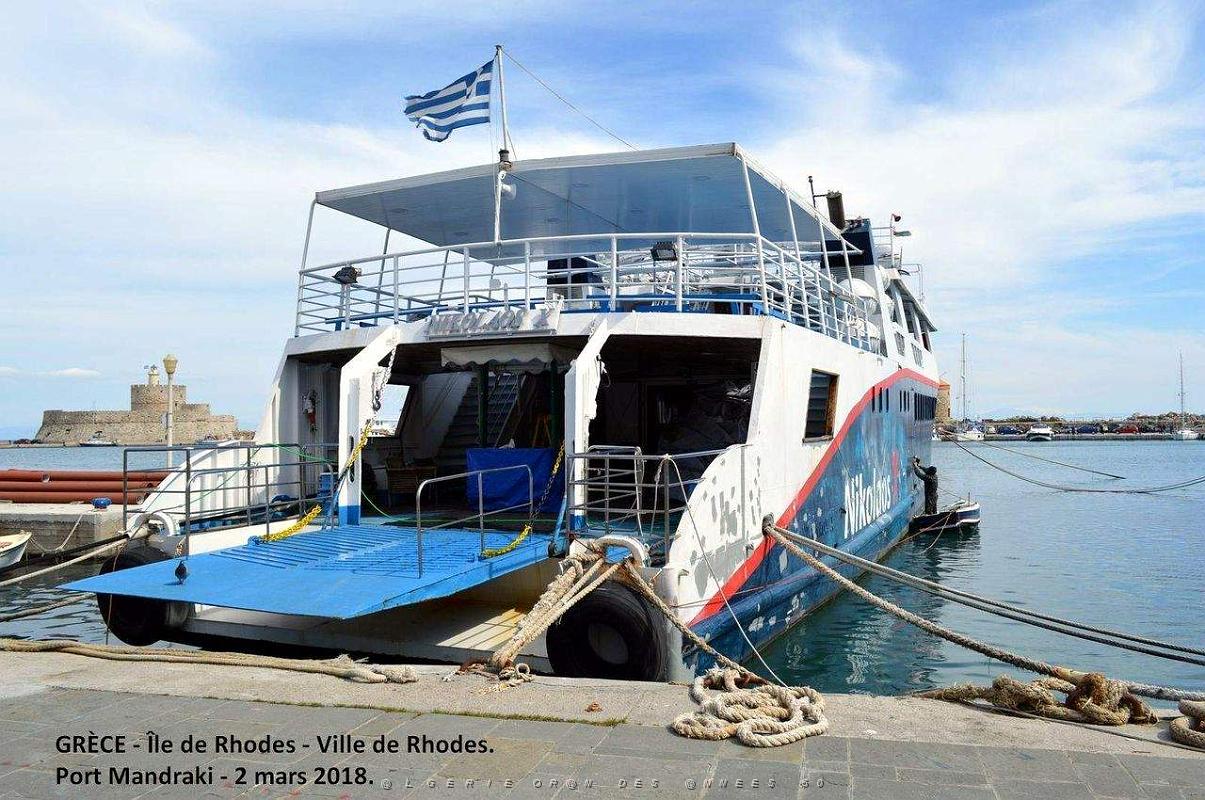 048- Rhodes ville et port d'honneur.JPG